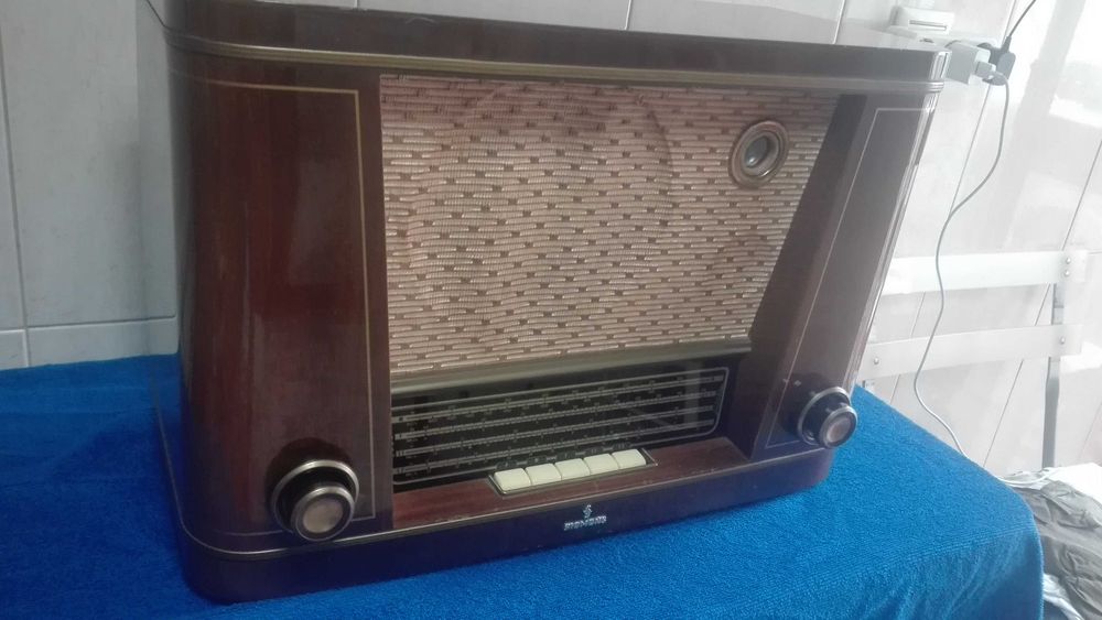 Rádio de marca Siemens