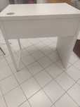 Secretária IKEA com gaveta