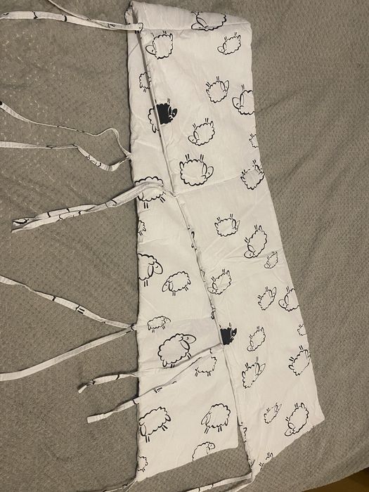 Ochraniacz do łóżeczka dziecięcego baranki