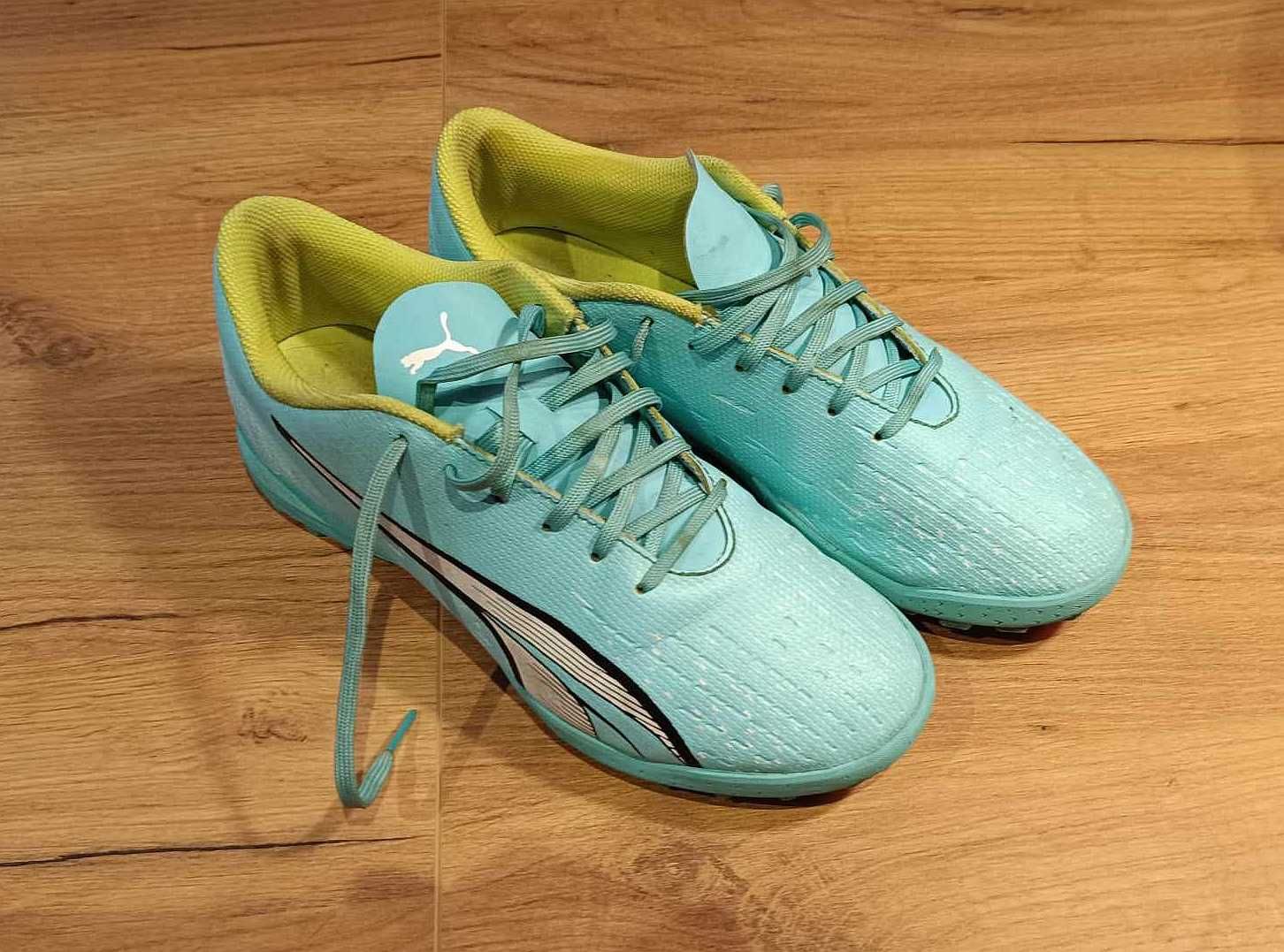 Buty piłkarskie Puma Ultra Play TT (turfy na orlik) EU 40