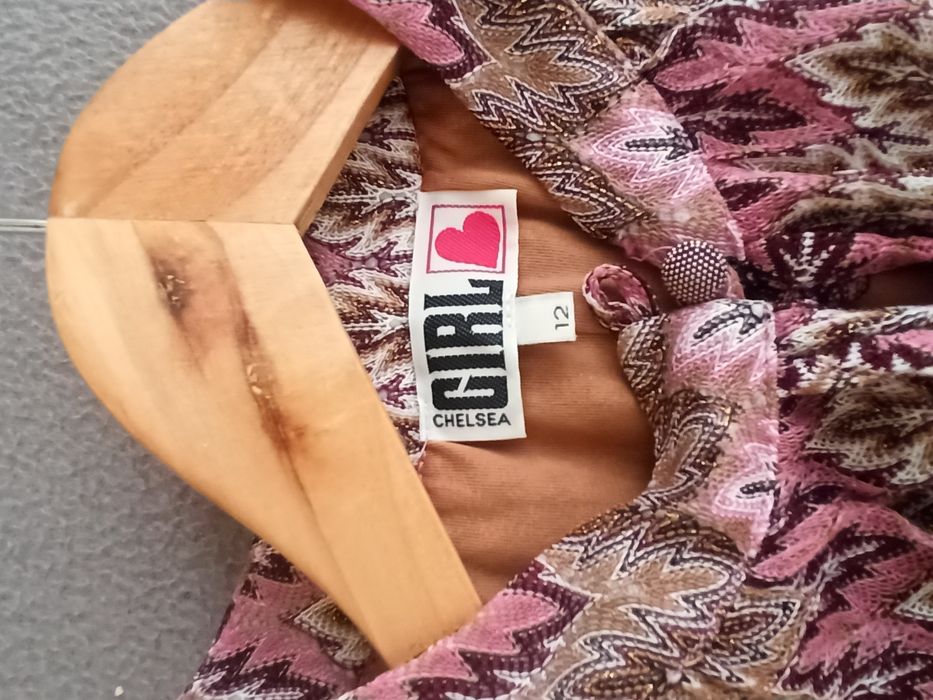 Sukienka z falbana s