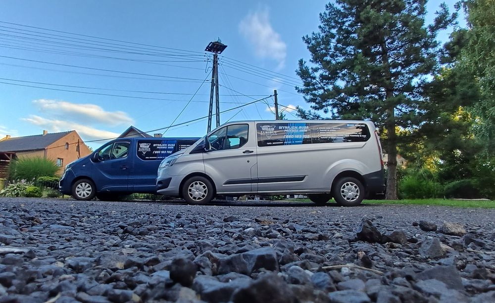 Przewóz Osób/ Wynajem Busa 9-osobowego/ Transport/ Dowóz na lotniska