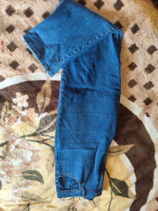 Джинси на шикарну жінку xl