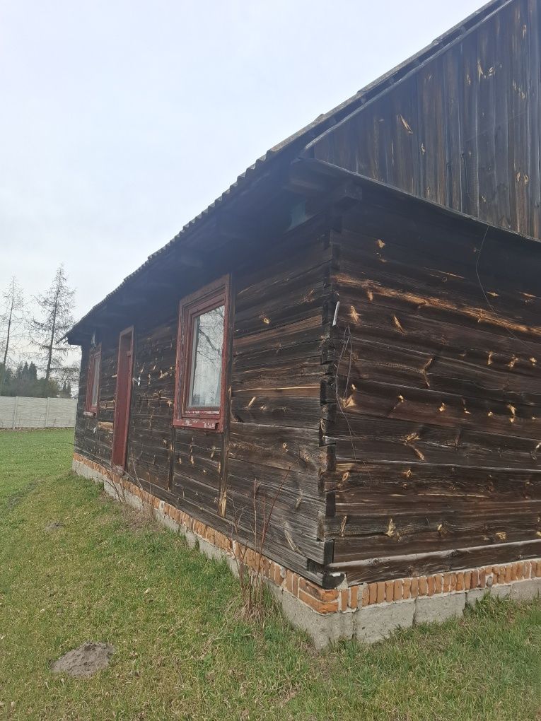 Dom drewniany do rozbiórki