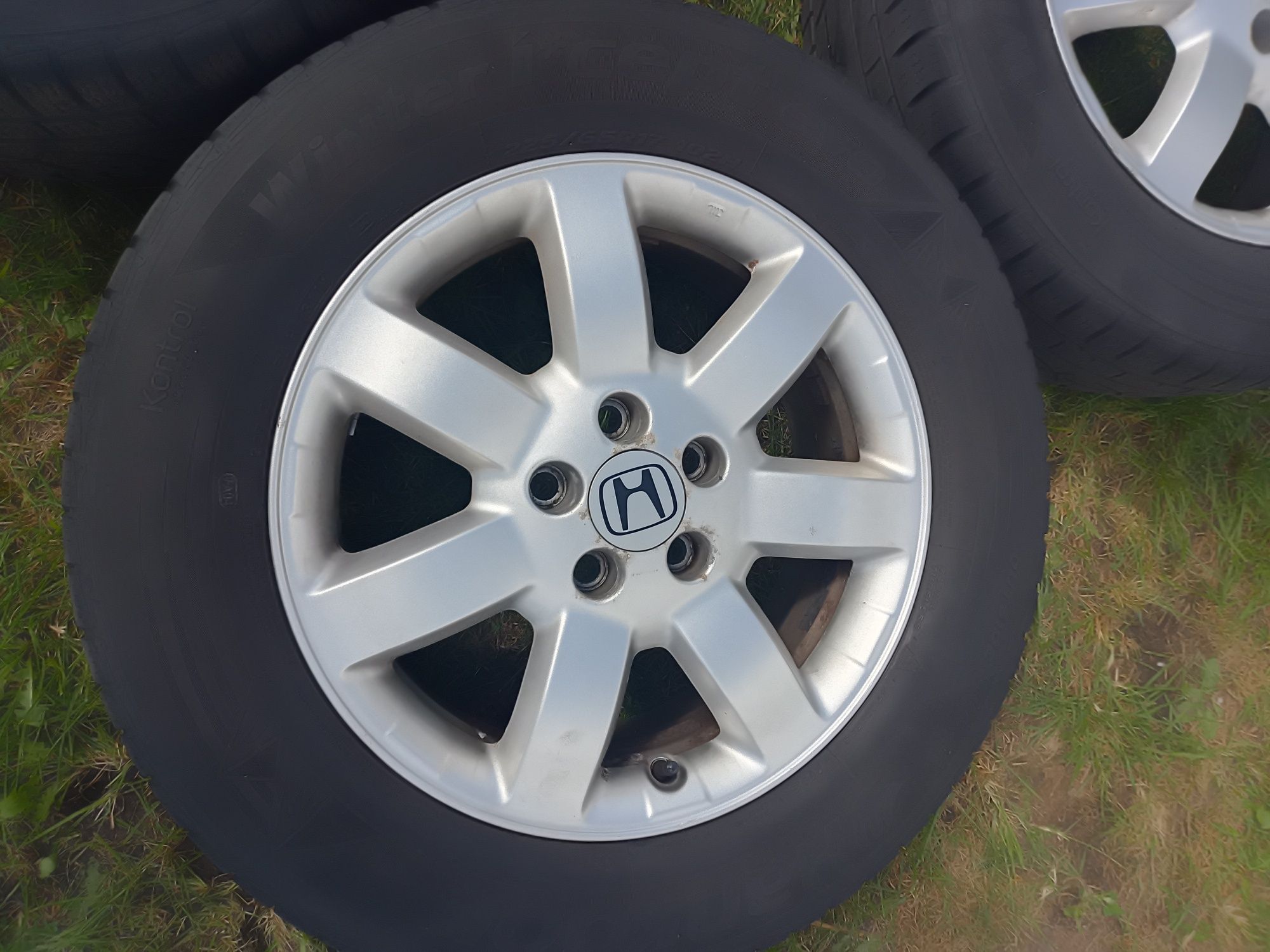 Felgi Honda CR-V 3 5x114.3 225/65 R17 opony zimowe