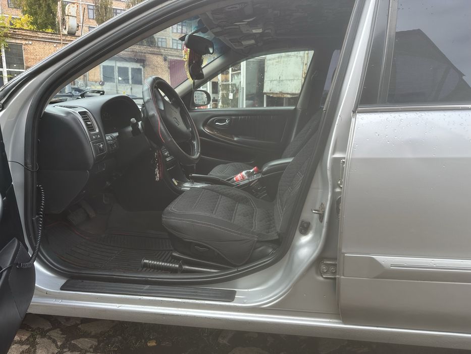 Nissan Mamaxi 3.0 V6