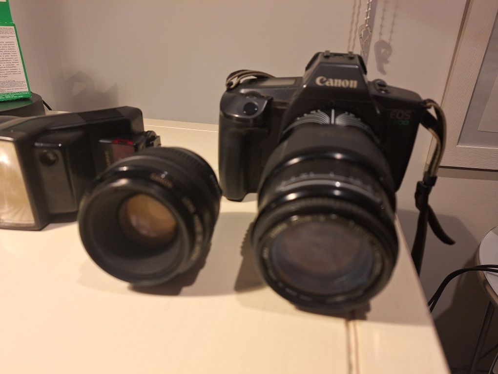 Máquina Fotográfica CANON EOS 600 (a funcionar)