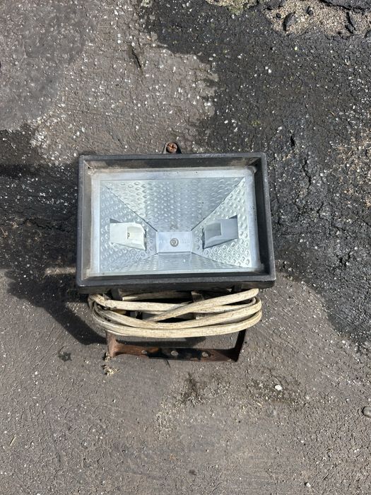 Lampa halogen spot hl150