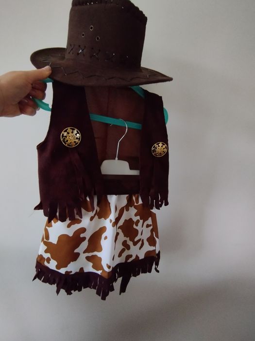 Strój kowbojki dla dziewczynki
