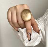 Duży elegancki pierścionek regulowany