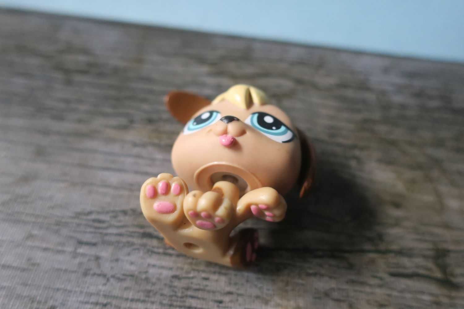 Figurka Littlest Pet Shop LPS szczeniak Hasbro szczeniaczek