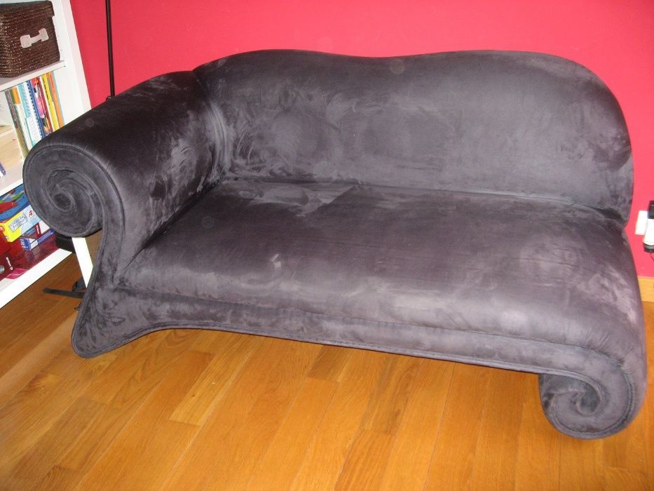 Sofá tipo chaise longue
