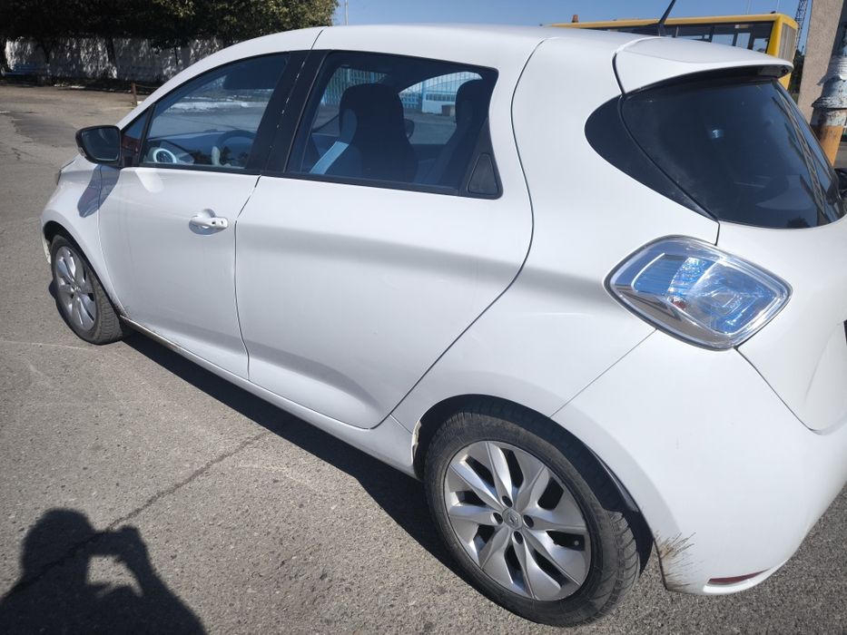 RENAULT Zoe 2013