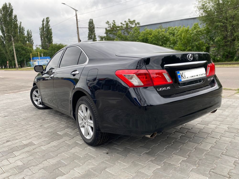 Lexus Es 3,5 Максимальна комплектація