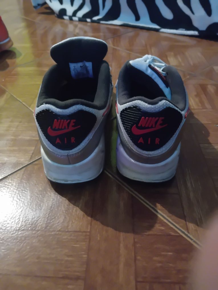 Vendo sapatilhas nike com pouco uso