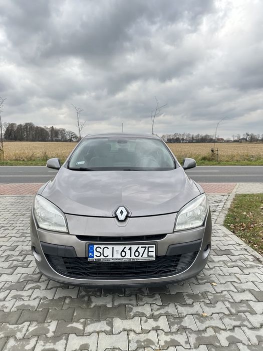 Renault Megane III 1.9 dCI 130 KM Rok 2011 Nawigacja skrzynia biegu 6