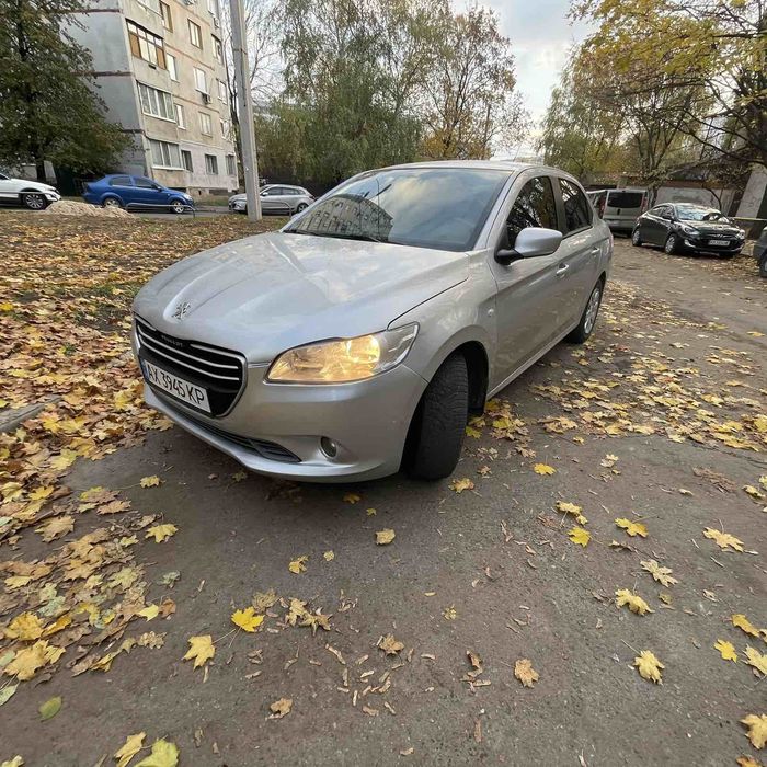 Продам Пежо 301 газ бензин  1.2