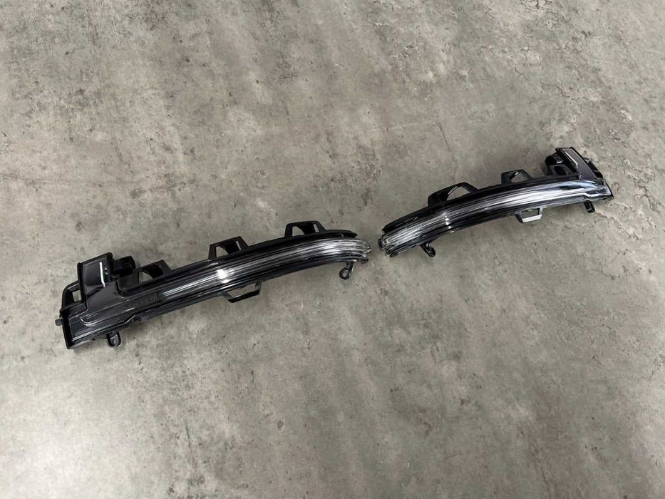 Повторювач повороту BMW X3 / X4 / X5 ( G01 / G02 / G05 )