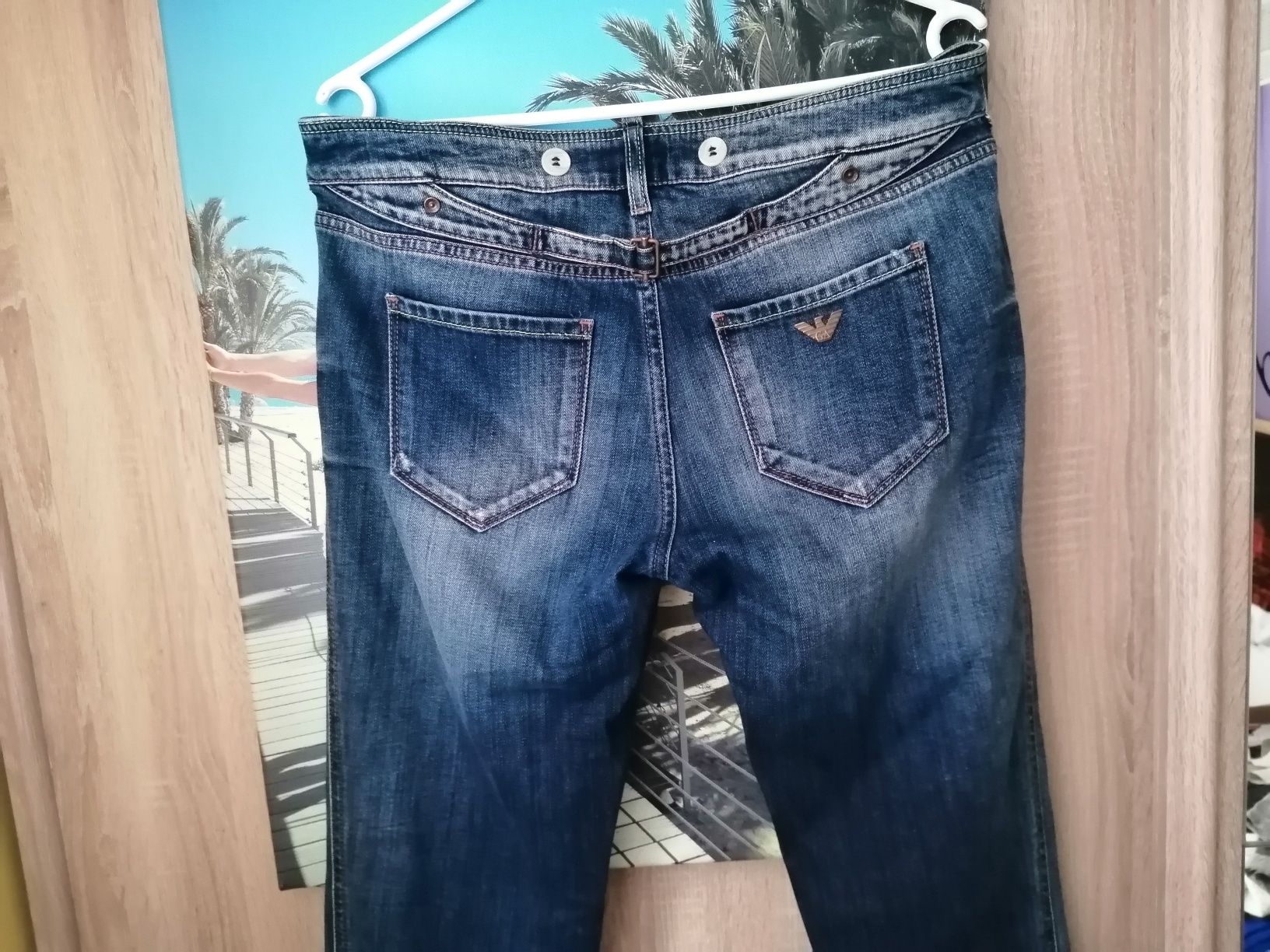 Granatowe jeansy dżinsy basic przetarte Armani Jeans rozmiar 30 S