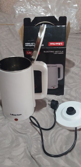 Чайник Либертрон электрический
