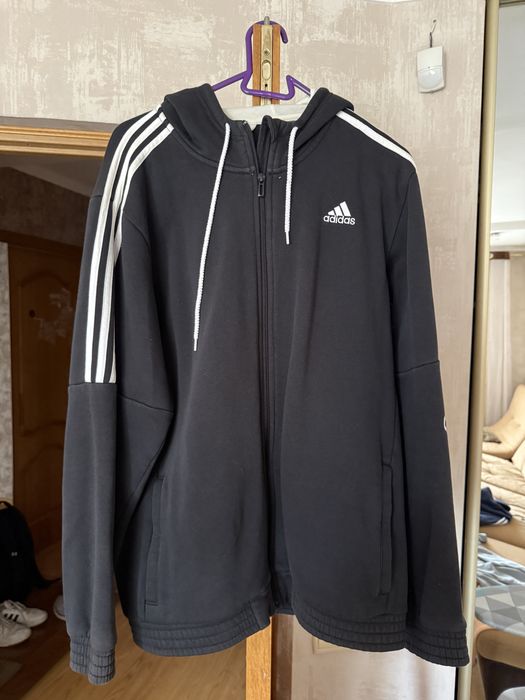 Зіп-худі Adidas.