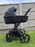 Cybex Priam 4.0 Black / Black Matt ( Gondola + Stelaż )
