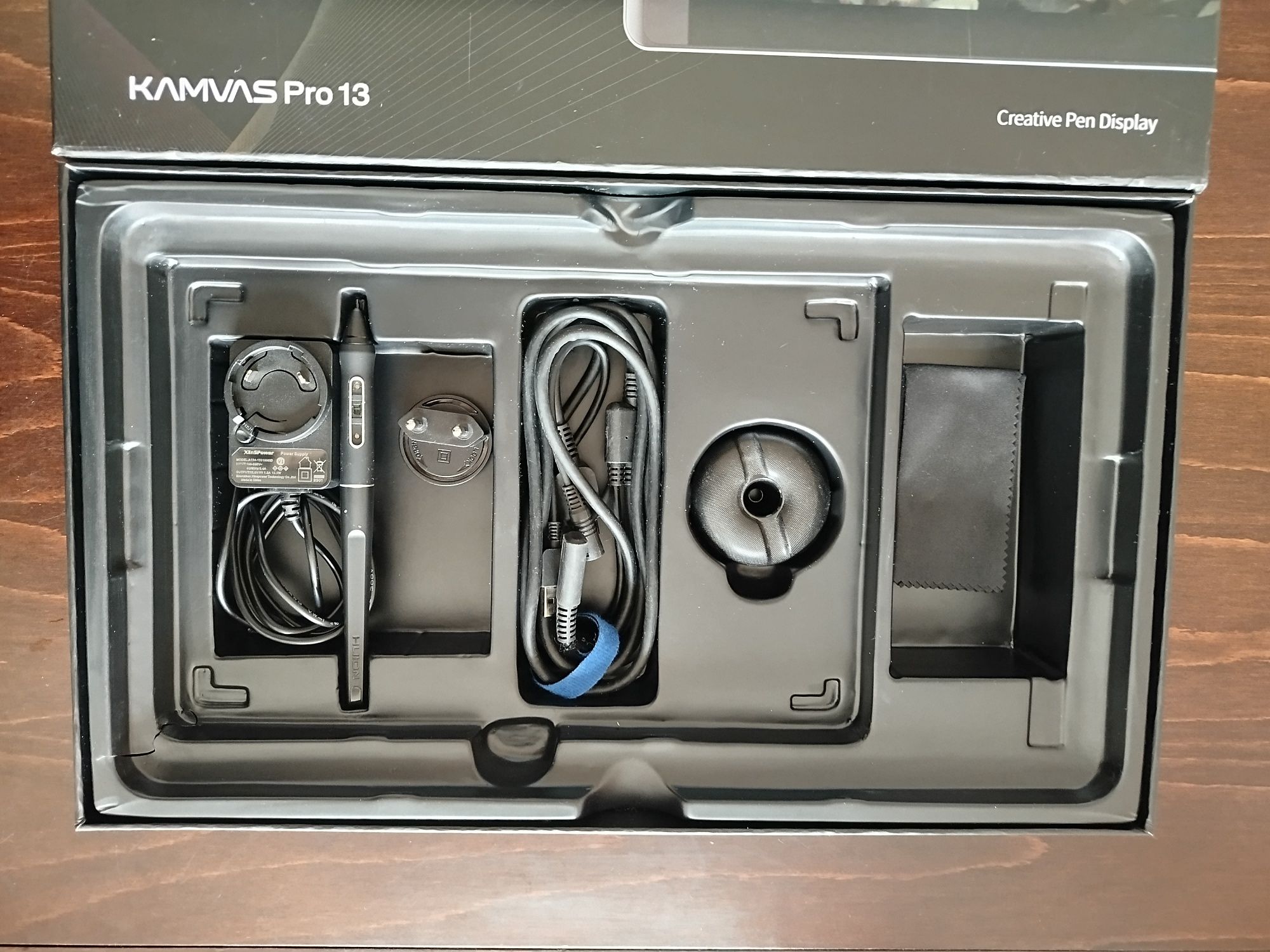 Huion Kamvas Pro 13 + podstawka
