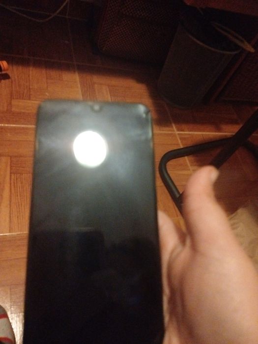 Vendo dois telemóveis para peças ou pra quem quiser