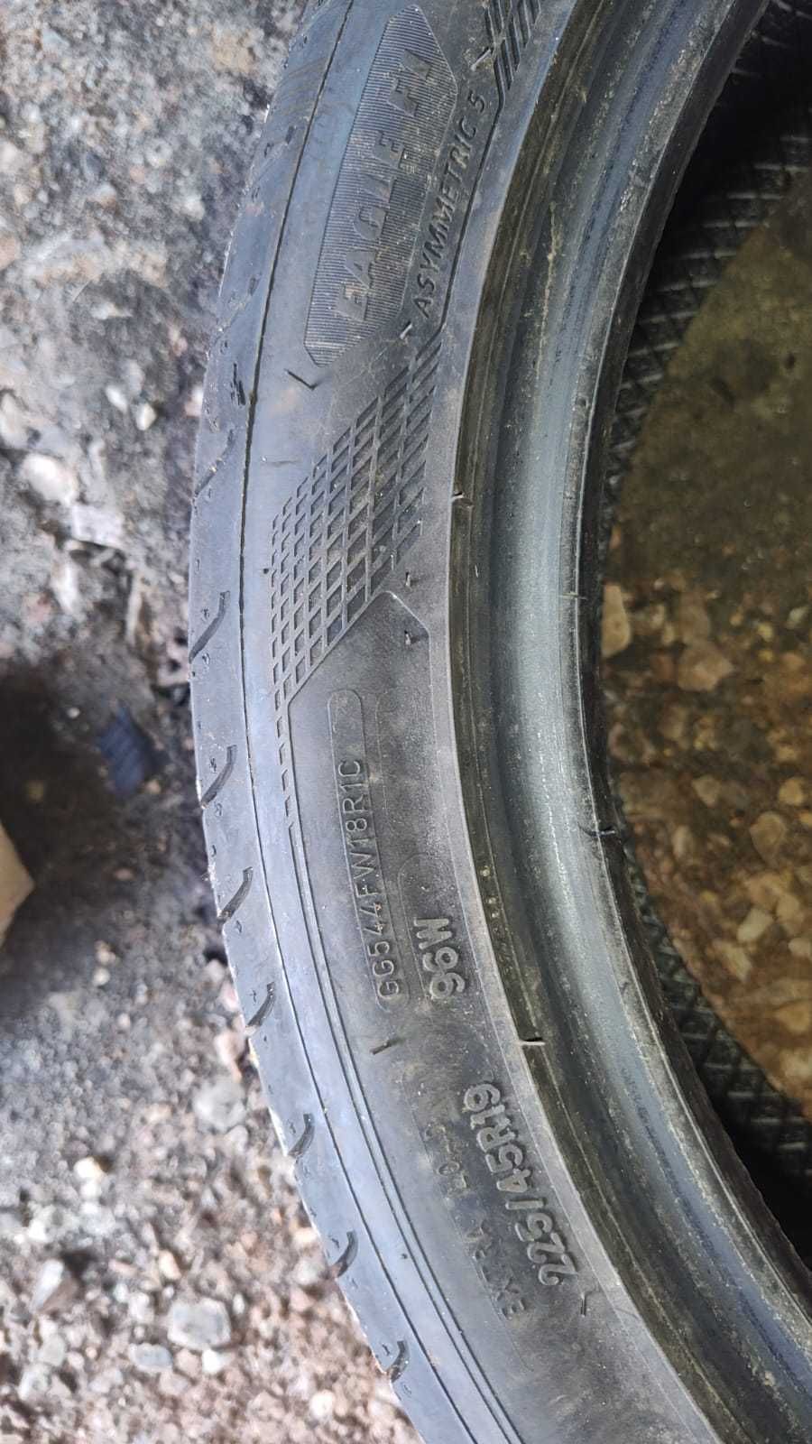 Opony GOODYEAR Eagle F1 225/45/R19 bieżnik 8mm rok 2021 (DOT 2121)