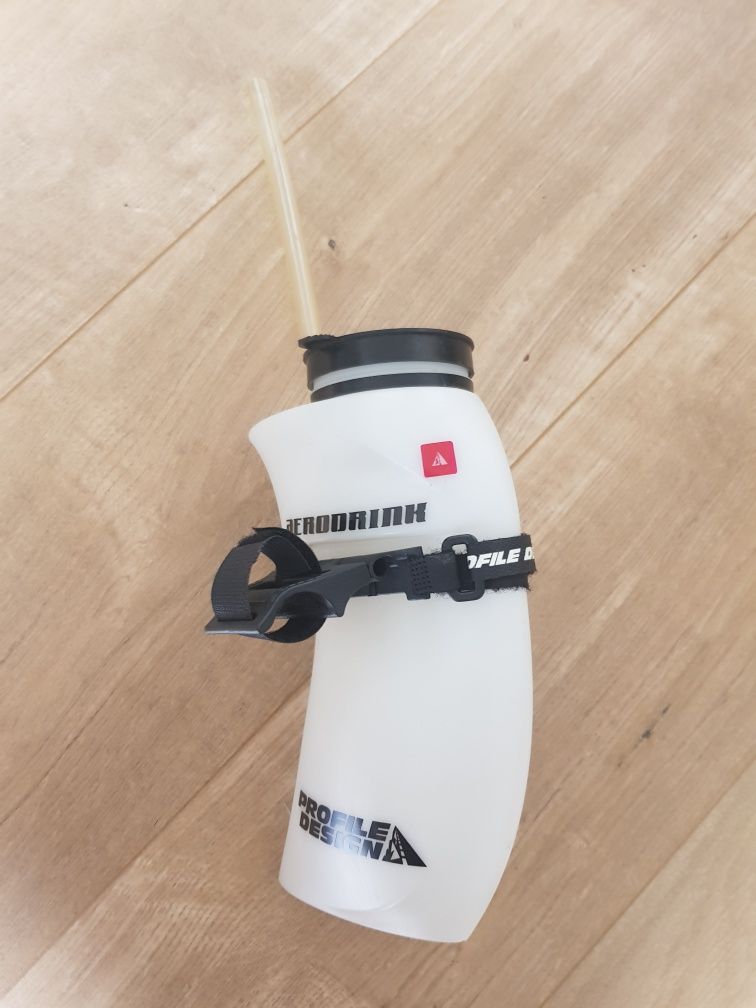 Bidon aero PROFILE DESIGN Aerodrink + uchwyt montażowy