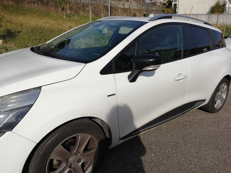 Carrinha Clio em excelente estado de conservação