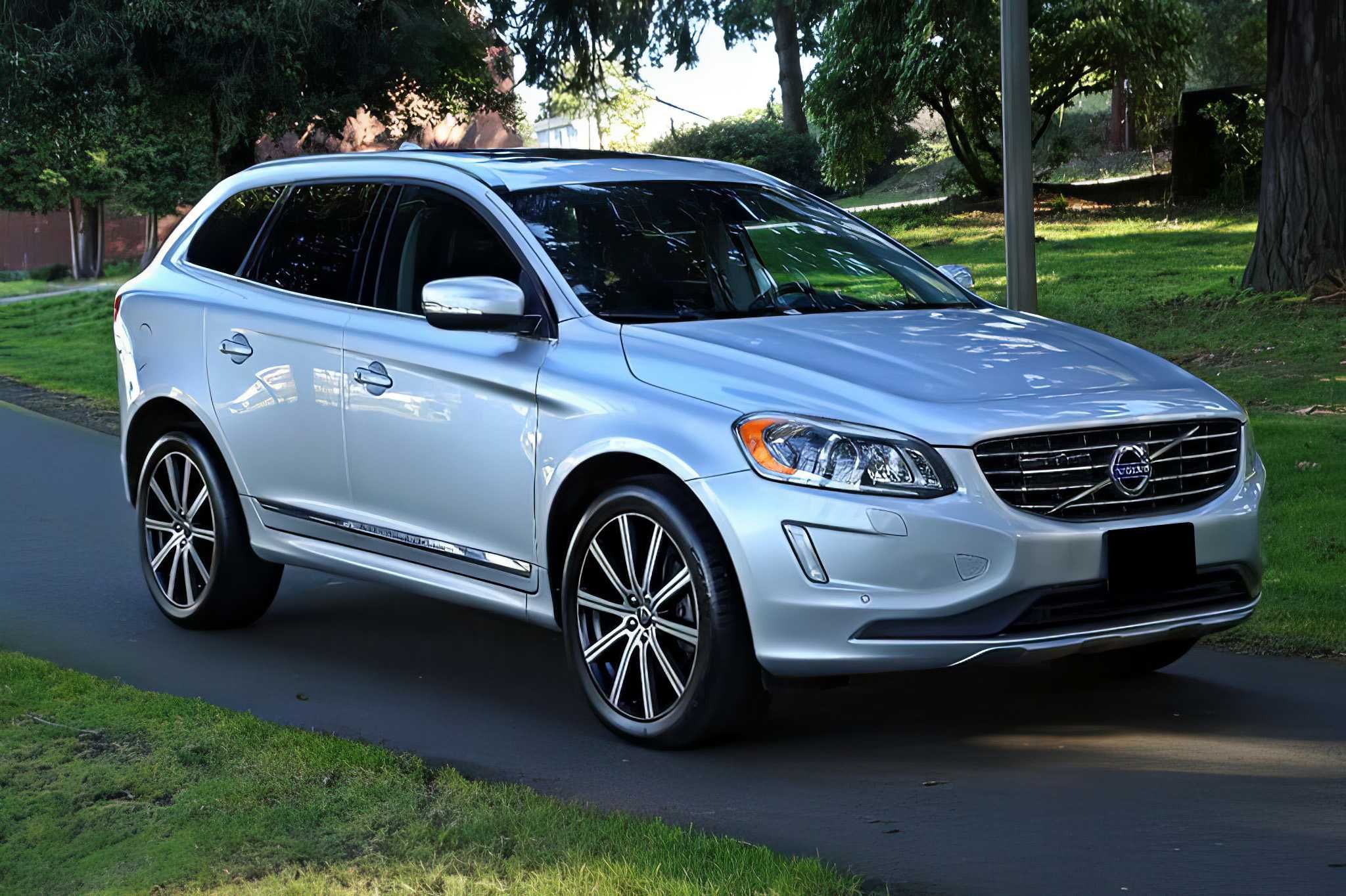 2016 Volvo     XC60