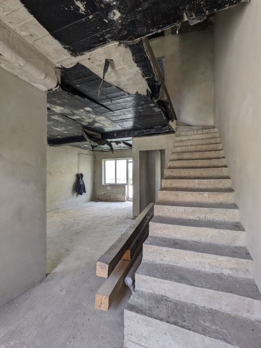 Продається зданий Таунхаус Рощя з усіма комунікаціями