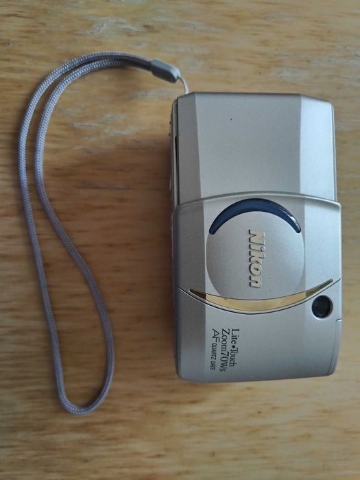 Фотоапарат Nikon ZOOM 70WS AF QUARTZ DATE