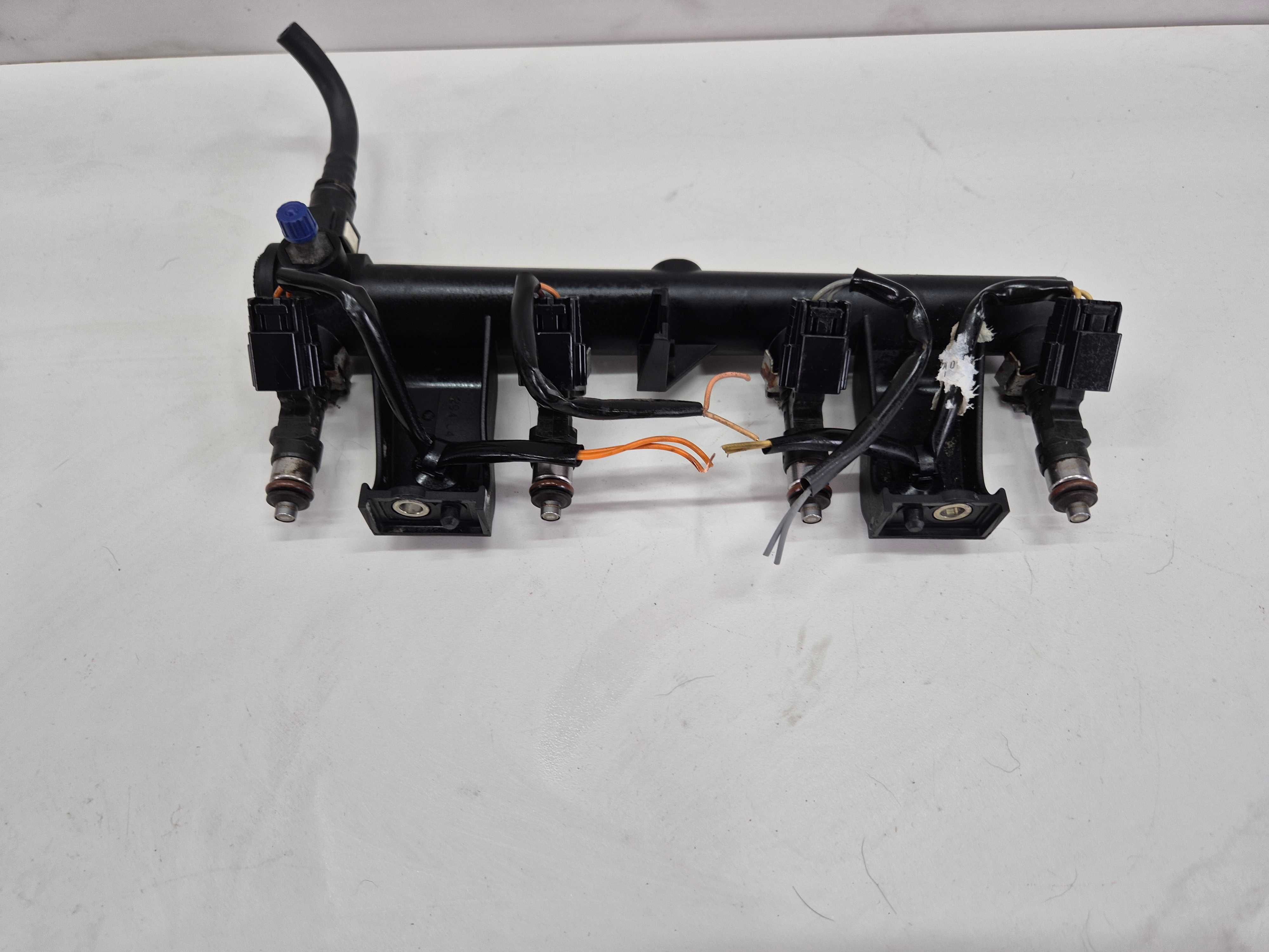 CITROEN C4 peugeot 1.6 benzyna listwa wtryskowa wtryski komplet wtrysk