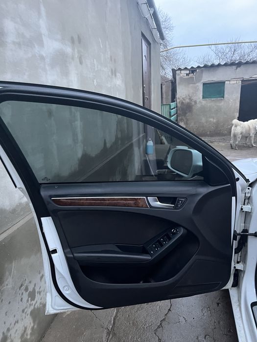 Audi a4 b8 2.0 tdi 170кс