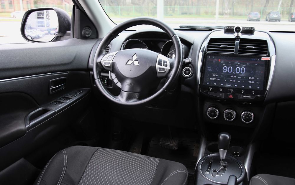 Mitsubishi Outlander Sport