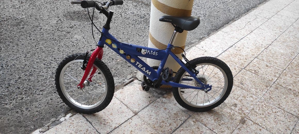 Bicicleta para criança nova