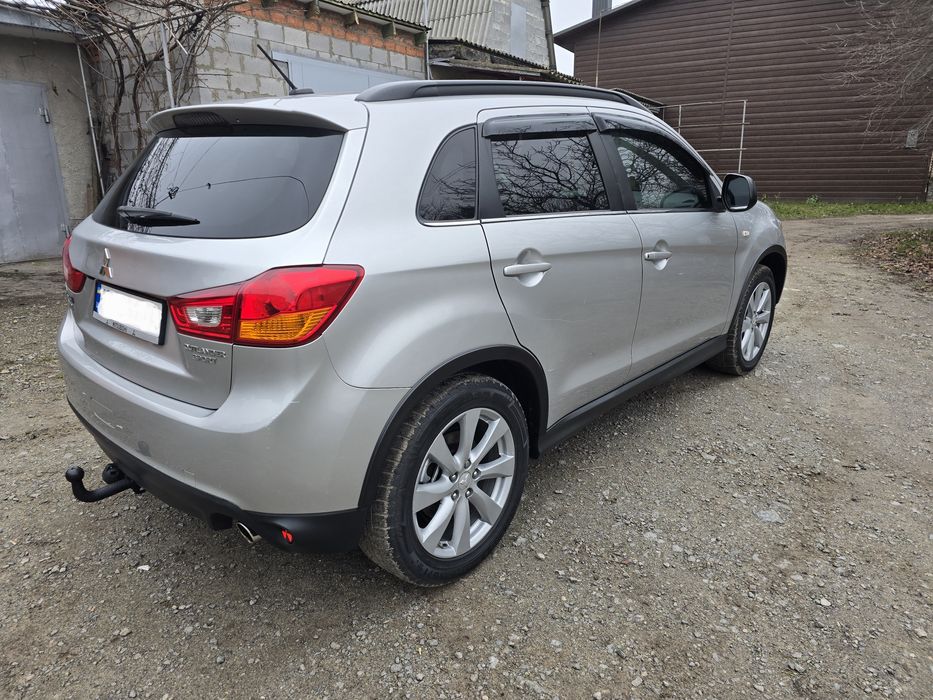 Мітцубісі АСХ оутлендер спорт