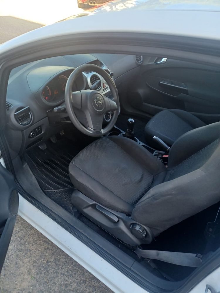 Opel corsa D comercial 1.3 CDTI