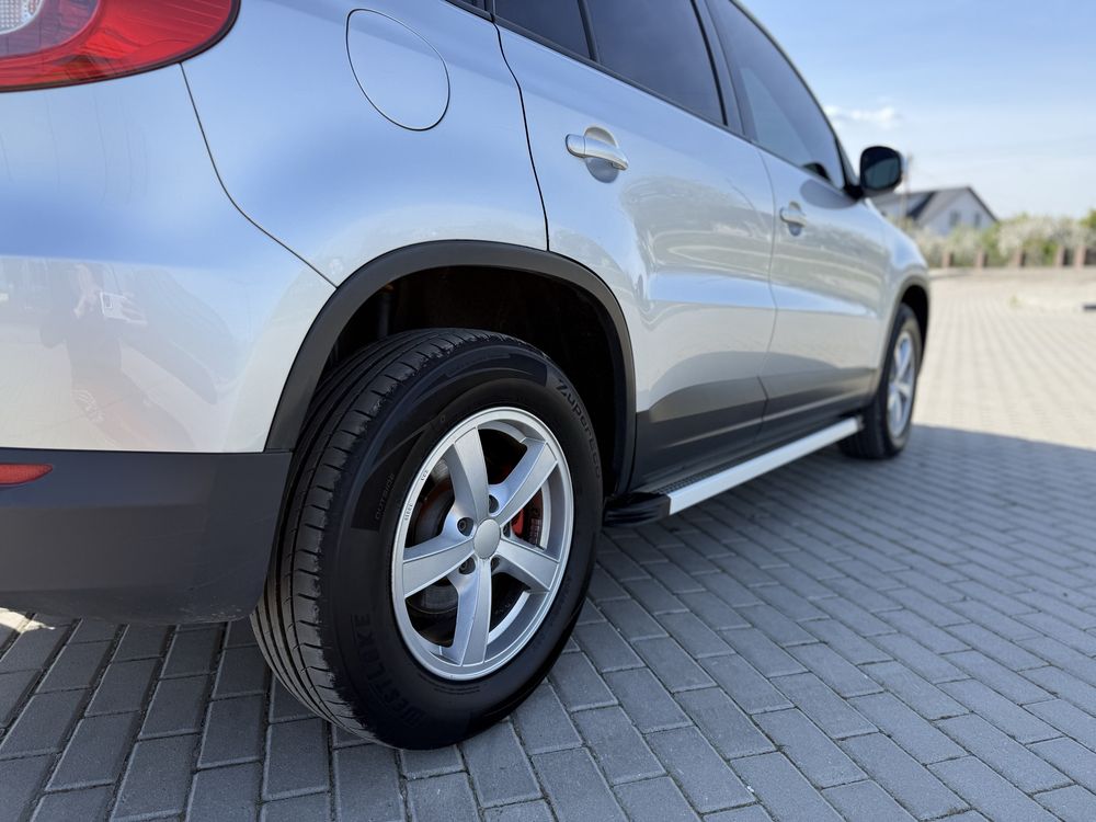 Продам своє власне авто