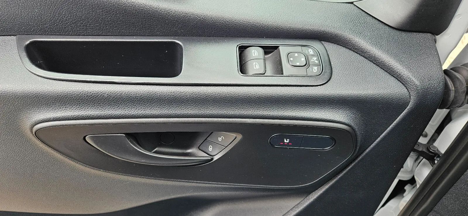 Mercedes-Benz Sprinter 317 CDI z wysokim dachem  Wysoki dach • Kamera cofania • Pakiet akustyczny • Od ręki