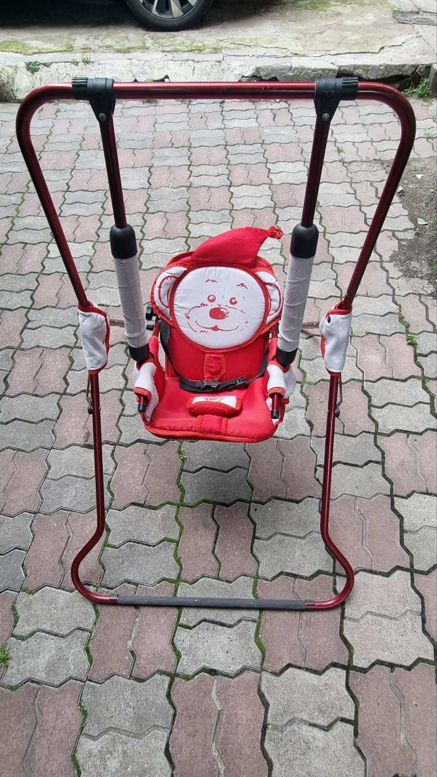Продам качелю детскую
