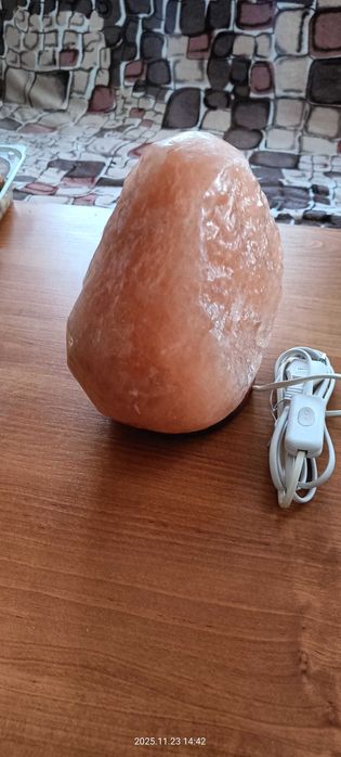 Używane lampy nocne solarne do sypialni