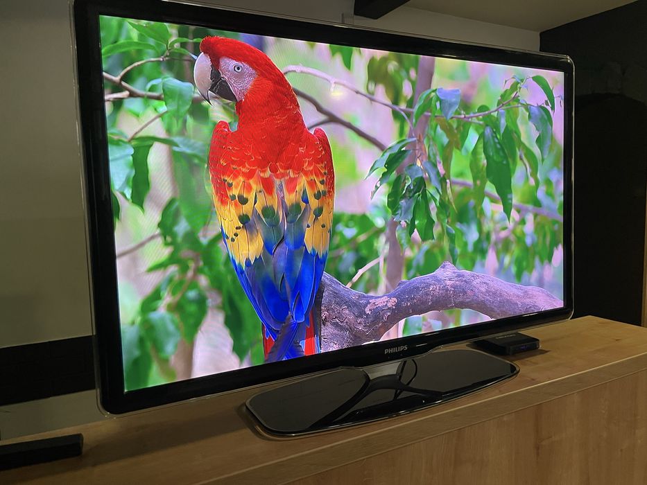Телевізор Philips 40 Full HD з підсвітко