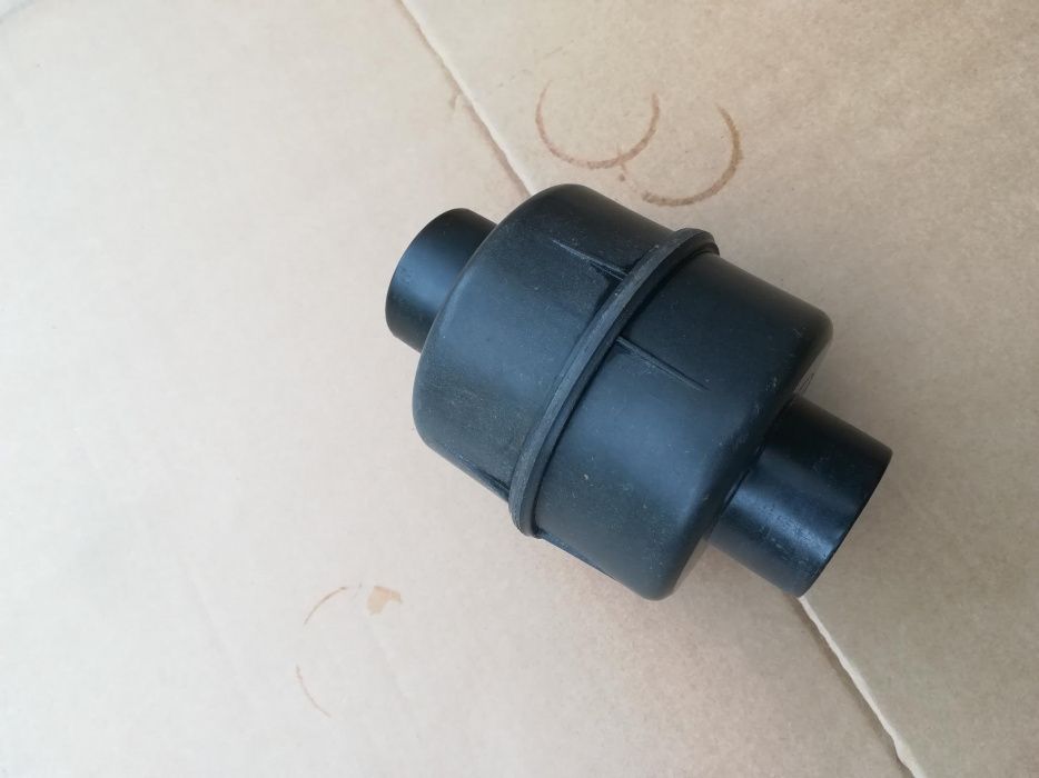 Fiat 126p tłumik szmerów ssania