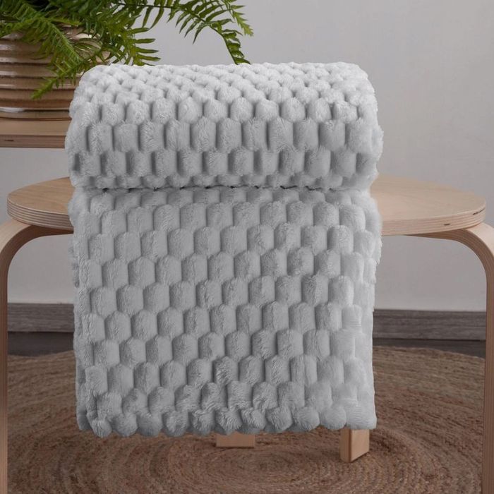 Koc 70x160 Flanelowy Design Cindy6 Srebrny