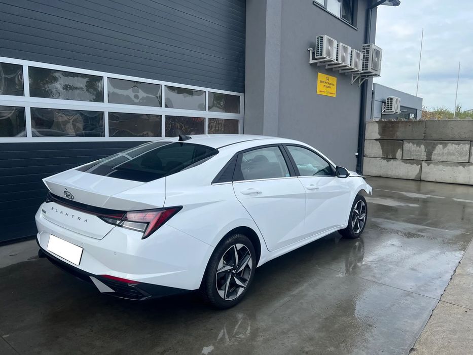Hyundai Elantra / 123KM / Salon PL / Niski przebieg / rok produkcji 2023