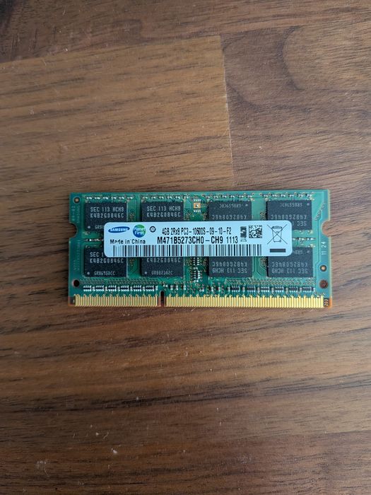 4 GBs SO-DIMM DDR3 Samsung
