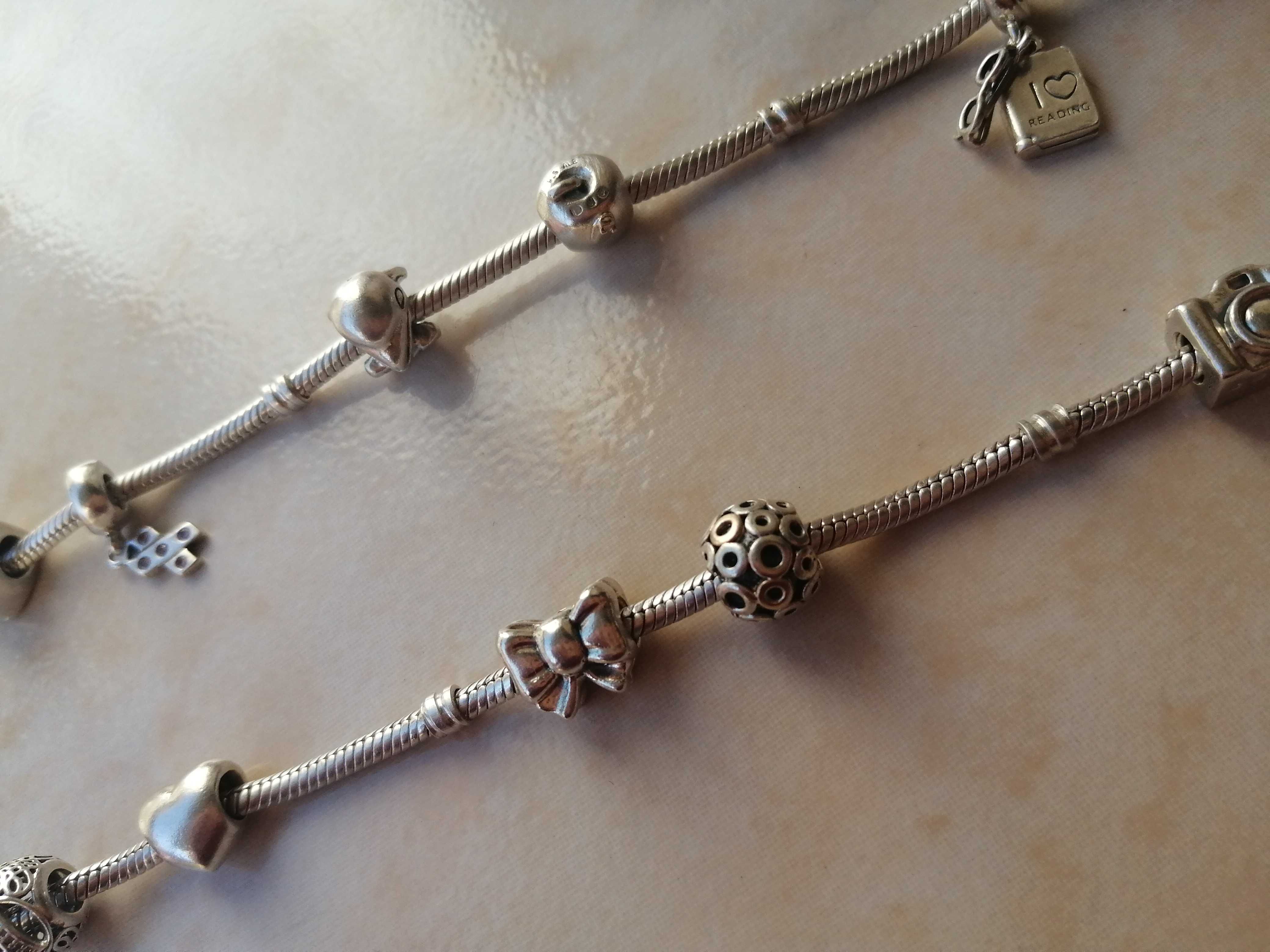 Duas Pulseiras Pandora